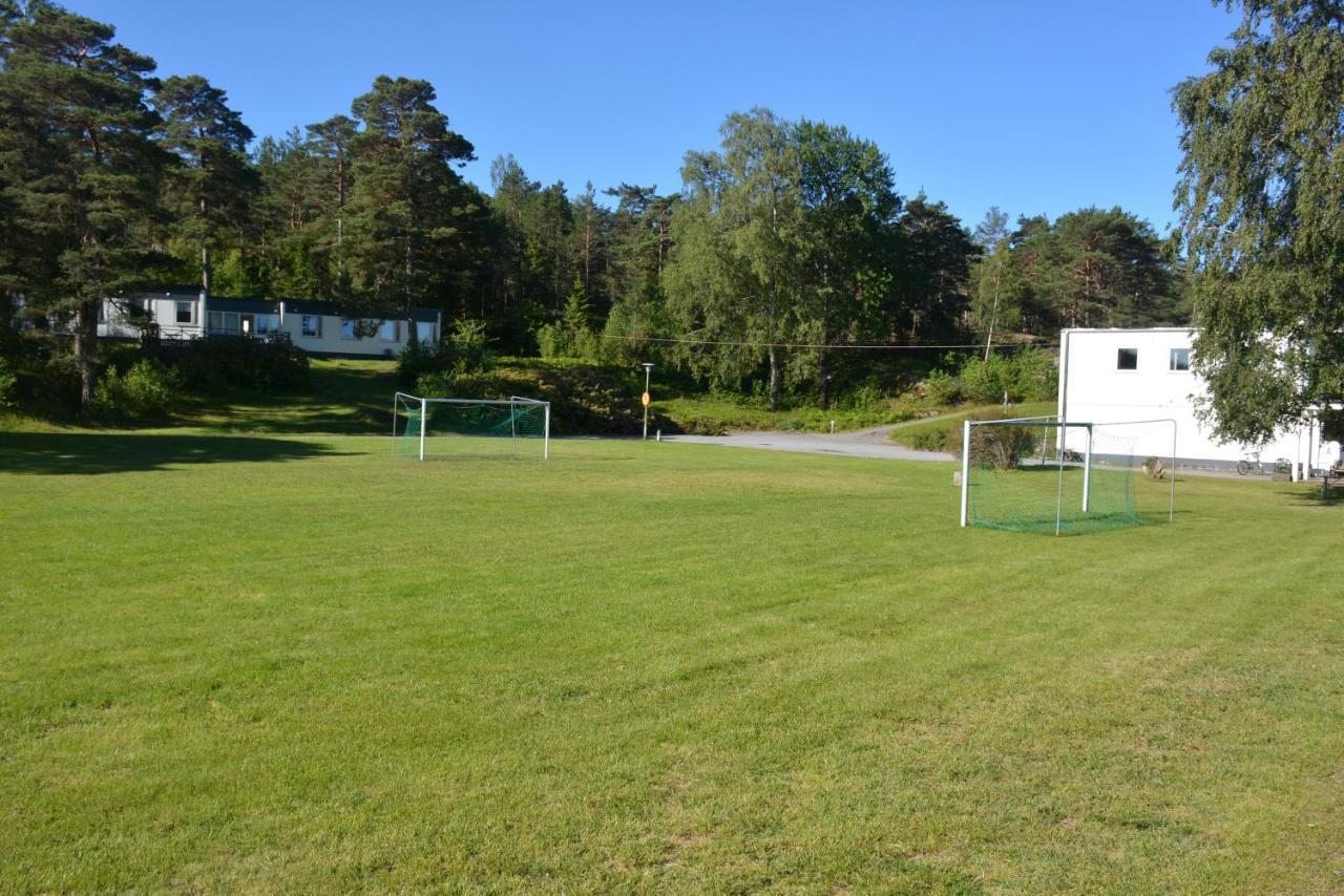 Hallestrand Vandrarhem Strömstad Esterno foto