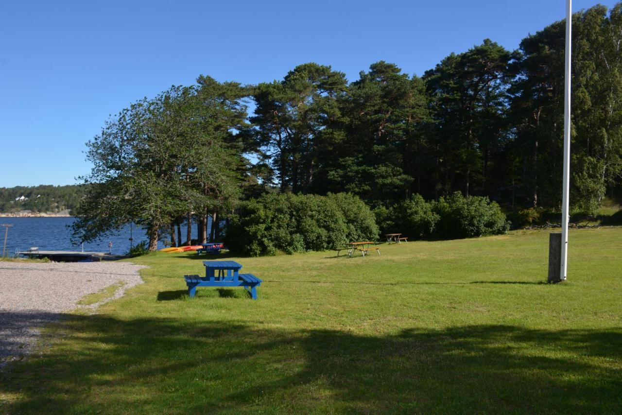 Hallestrand Vandrarhem Strömstad Esterno foto