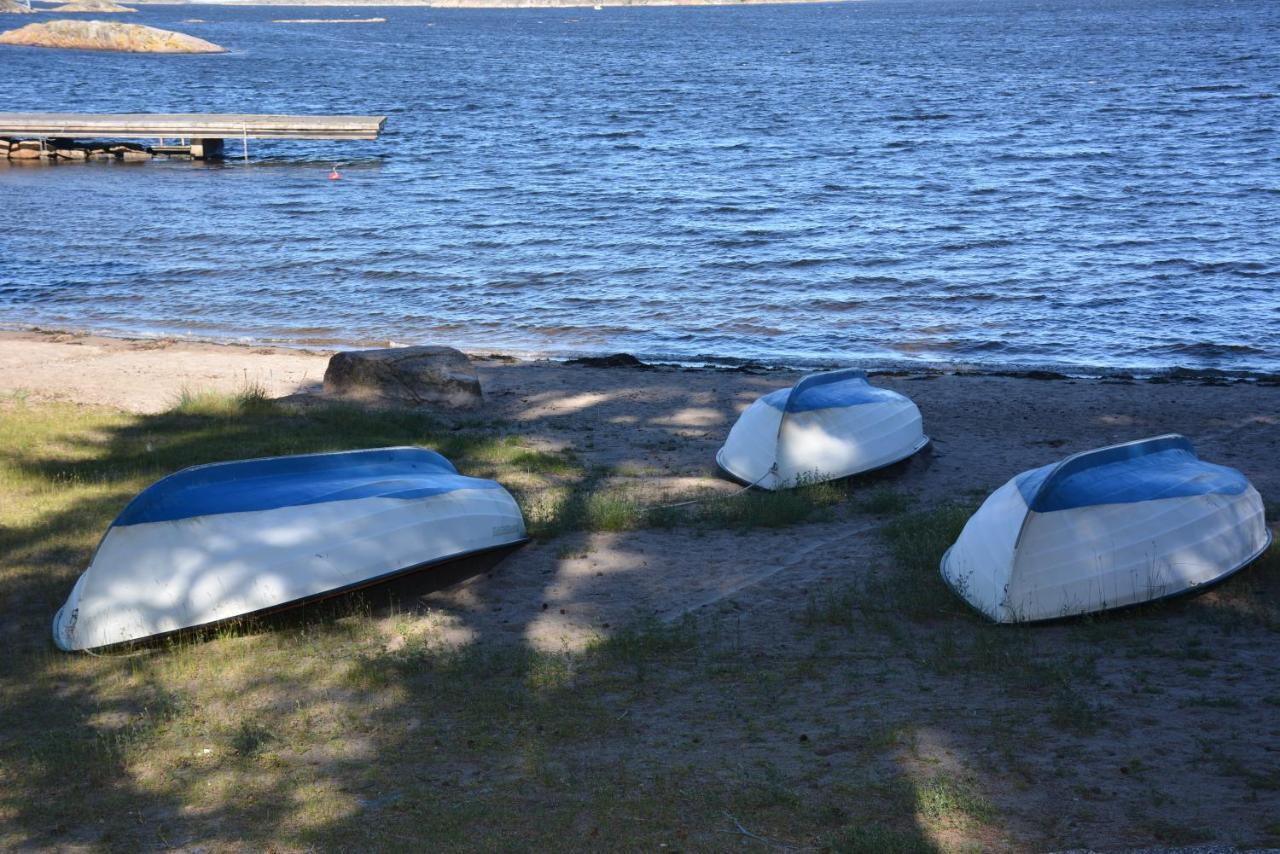 Hallestrand Vandrarhem Strömstad Esterno foto
