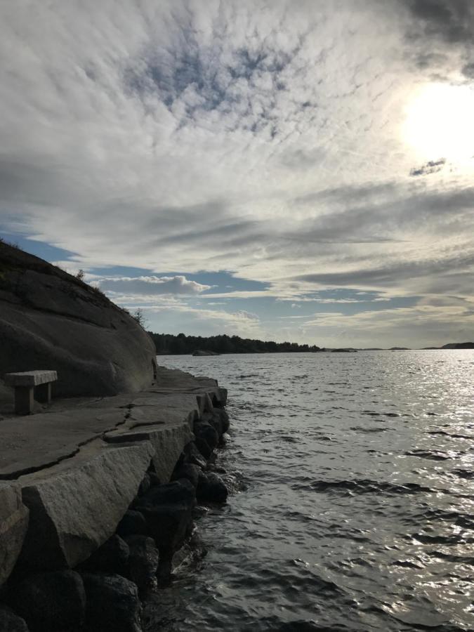 Hallestrand Vandrarhem Strömstad Esterno foto